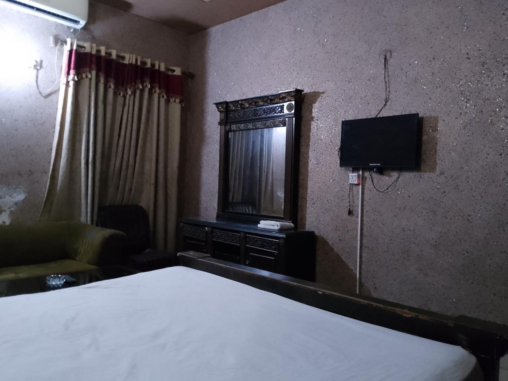 Moon Soon Hotel Lahore Ngoại thất bức ảnh